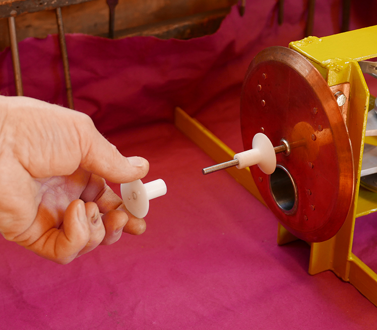 Regenerative Displacer spindle